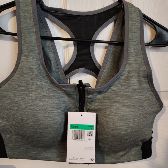 Nike Sportsbra - Picture 8 of 8